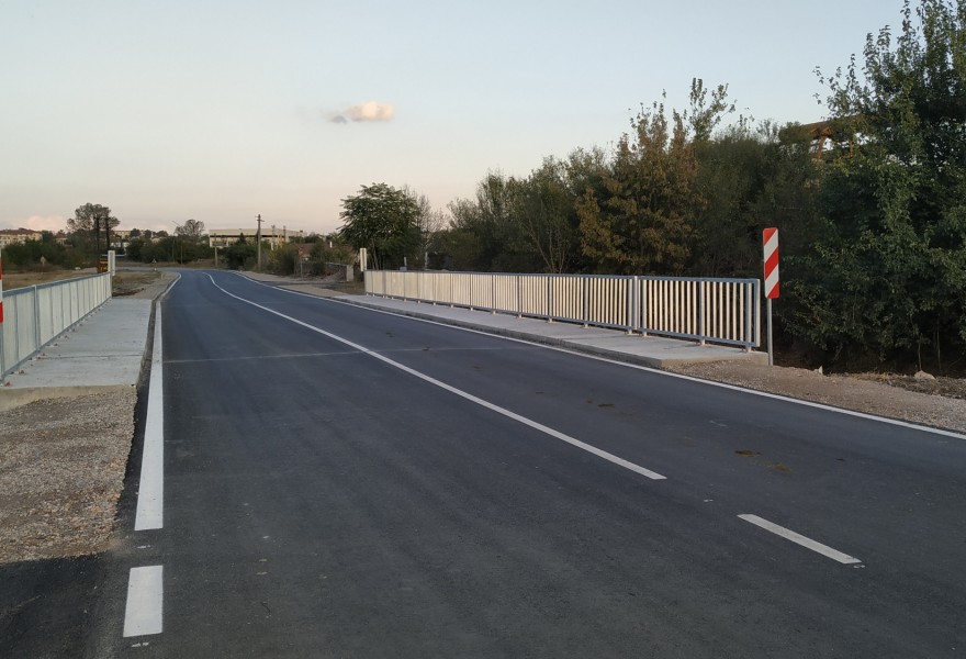 Републикански път III-7008 Елхово - Скалица, мост над р. Тунджа при км 2+500