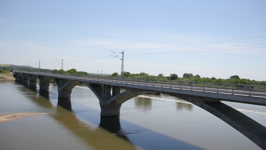 Мостове